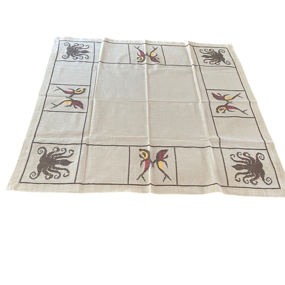 Vintage marine life table topper w/6 cocktail napkins hand cross stitched linen